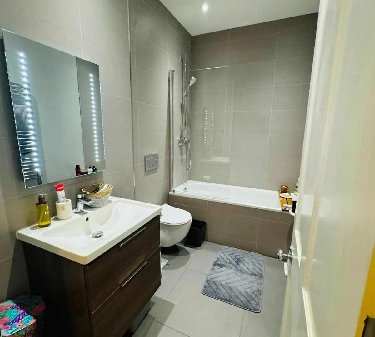 Beautiful Edinburgh Apartment