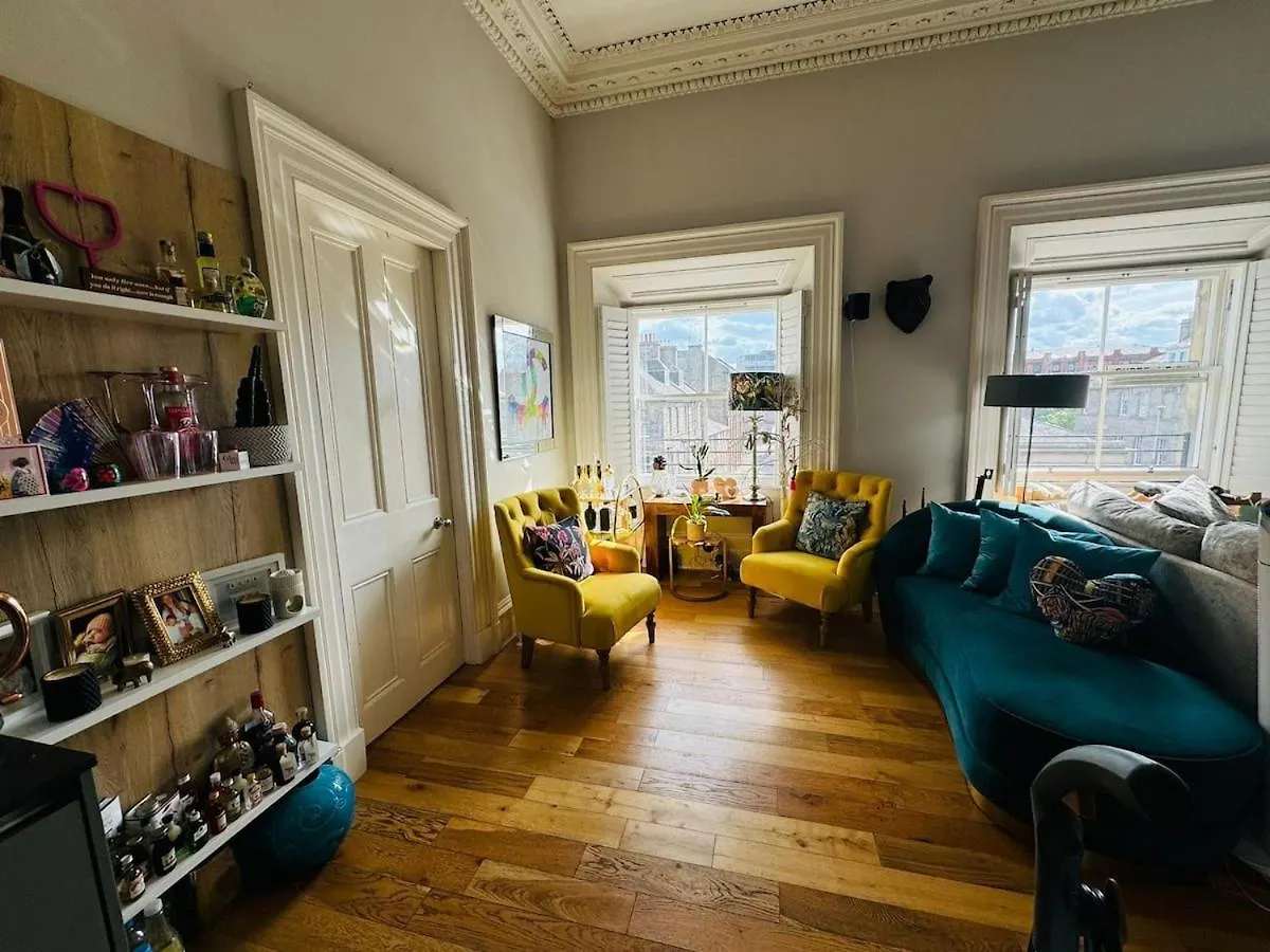 Beautiful Edinburgh Apartment 0*,  Regno Unito